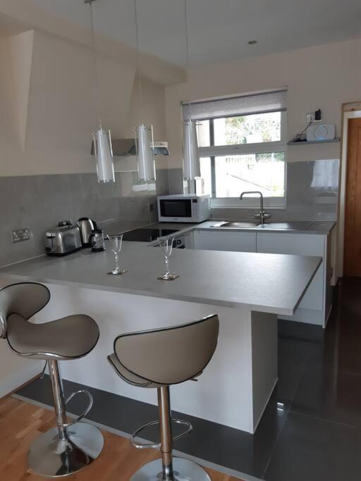 Charming Mid Terrace Cottage Conwy Exteriör bild